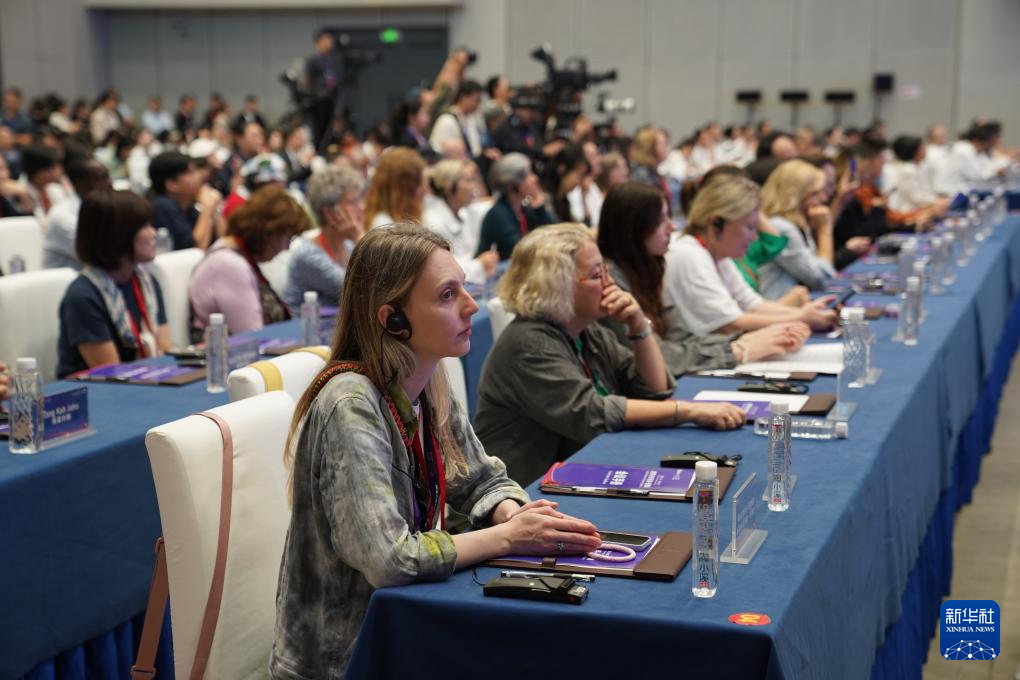 8RNS42c47D7UMHlS 8RNS42c47D7UMHlS