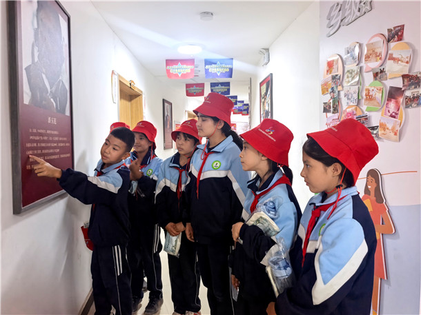 参观红色电影展馆。通讯员 申佳琪 供 参观红色电影展馆。通讯员 申佳琪 供